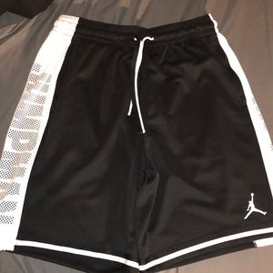 Preowned Jordan shorts size XL